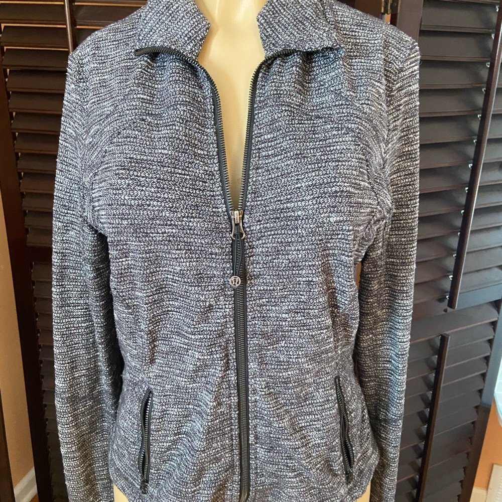 Lululemon Forme Jacket Black White Size 10